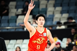 山西男篮用部分现金交易，从广厦队引进赵嘉仁