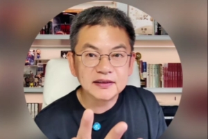 苏群指出：中国男篮训练无效，内外线严重脱节，缺乏核心，战术缺乏特色
