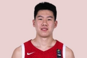 张子一应被培养为后卫 我们需要既高又重的前锋