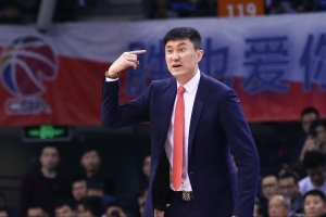苏群表示：我对杜锋东山再起充满信心，至于他是否回归广东，一切取决于缘分。