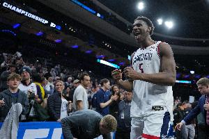 小塔里斯·里德：NBA赛场梦想实现，我愿为球队竭尽全力