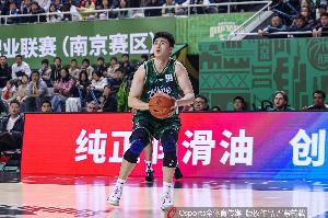 秋田喜悦赵柏清三双闪耀！得分篮板助攻齐飞，数据统治全场