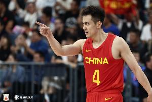 赵继伟表示：很高兴球队三天内转变态度，我们以防守推动进攻
