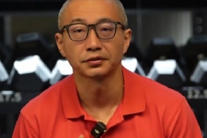 于嘉：詹姆斯与库里关系持续升温 想追求快乐篮球？为何不加盟勇士？
