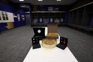 优雅告别：FIFA官方社交媒体分享照片，约旦队更衣室留赠礼物及感谢信