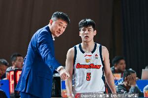 广东队25-26赛季常规赛27胜15负位居联盟第五,季后赛1/4决赛遭北京队淘汰