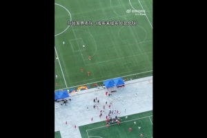 湘超张家界博主就冲突事件发声：对方先对我方球员进行侮辱，继而恶意犯规