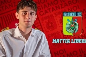意天空：科莫寻求尼科·帕斯接班人，目标利贝拉里与维尔加拉