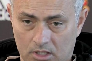 穆里尼奥：我跟弗格森说曼联是他永远的家！弗格森一直支持着我们