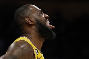 詹姆斯生涯四次转会均与世界杯举办年份巧合 2010/2014/2018/2026