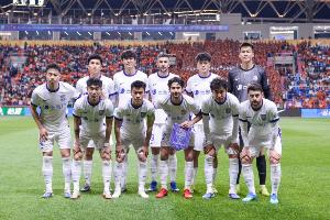 天津媒体：天津球队今日启程赴青岛客场，球队全体目标为全取三分