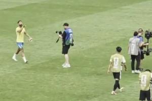 库尼亚前秒温馨慰藉田中碧，盐贝健人随即变脸嘲讽