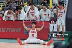 小李广高效输出,张淳智三分球7中6,独揽全队最高24分