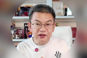 苏群表示：湖人队目前阵容若能晋级附加赛已属不易，更应努力争取进入季后赛