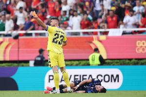 邮报报道：乌加特重创恐缺席，曼联引埃德松及M费计划不受干扰
