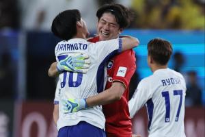 德天空报道：多特蒙德俱乐部签下18岁日本新星山本天翔，租借协议中包含买断条款