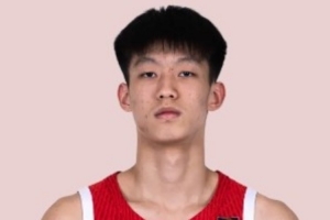媒体人呼吁吕飞燕远离流量影响，专注于球场和训练