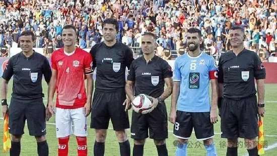 突尼斯对荷兰