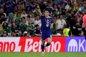 上田绮世全场表现：出场84分钟贡献2球1助攻，射门5次，射中3次，成功争顶3次